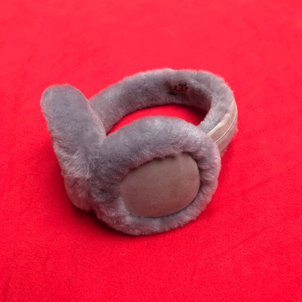 Ugg sheepskin earmuffs
